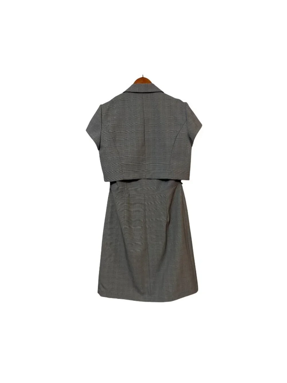 Plaid Gray Womens Two-Piece Skirt Suit With Short Sleeve Blazer Size 14‎